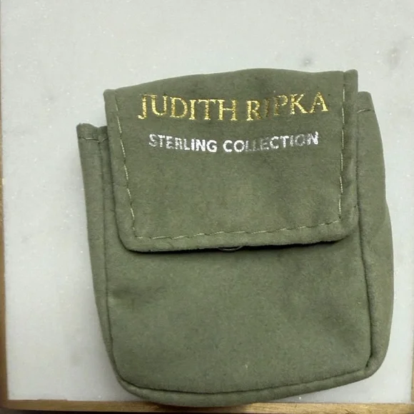 Judith Ripka Sterling Silver 5-Stone Oval Tanzanite size 6 Ring - Picture 4 of 6